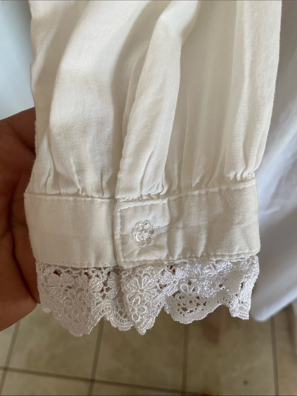 Eileen West Cream Cotton Button-Front Nightgown with Lace Yoke - Picture 7 of 11